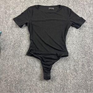 WHITE FOX Women’s Black Short Sleeve Body Suit Thong Snap closure size: Small